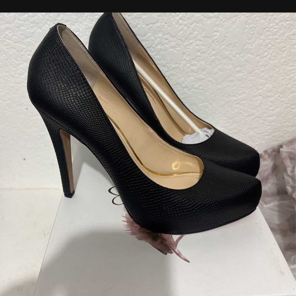 Brand new Jessica Simpson heels